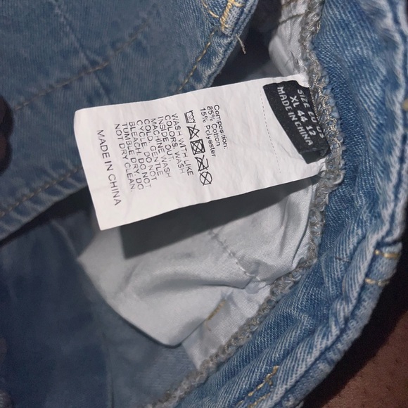 Denim shorts XL - Picture 3 of 3